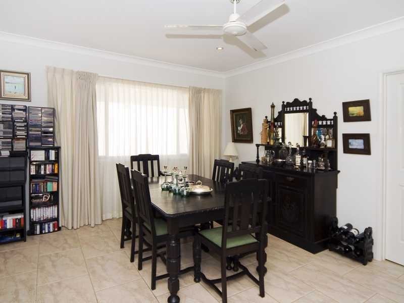 2/2 Daintree Close, Banora Point NSW 2486