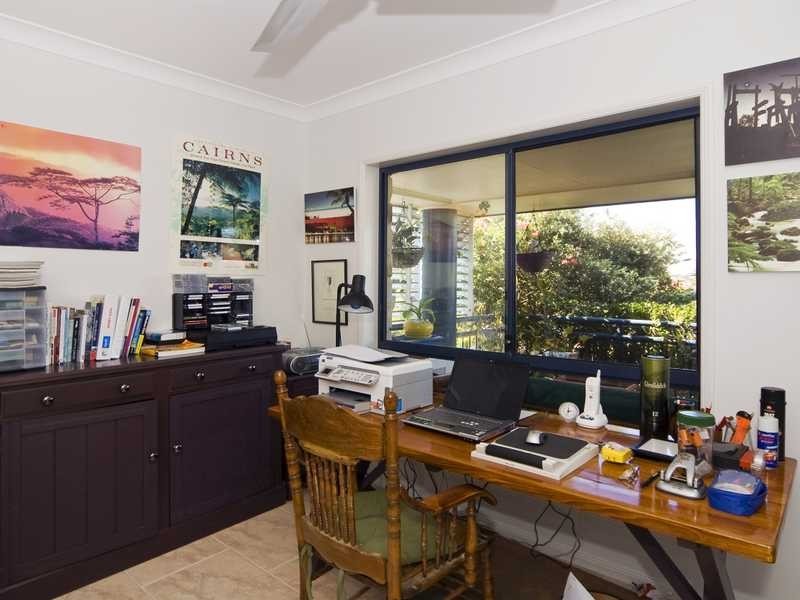 2/2 Daintree Close, Banora Point NSW 2486