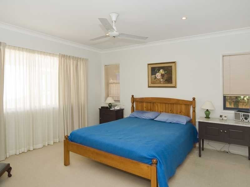 2/2 Daintree Close, Banora Point NSW 2486