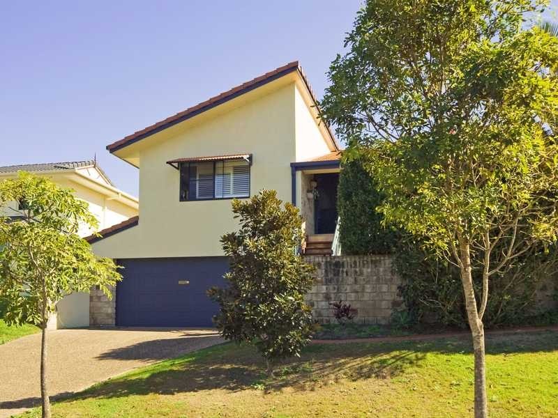 2/2 Daintree Close, Banora Point NSW 2486