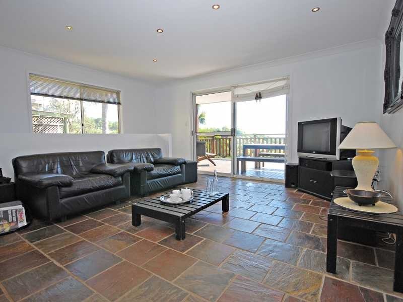 32 Peninsula Drive, Bilambil Heights NSW 2486