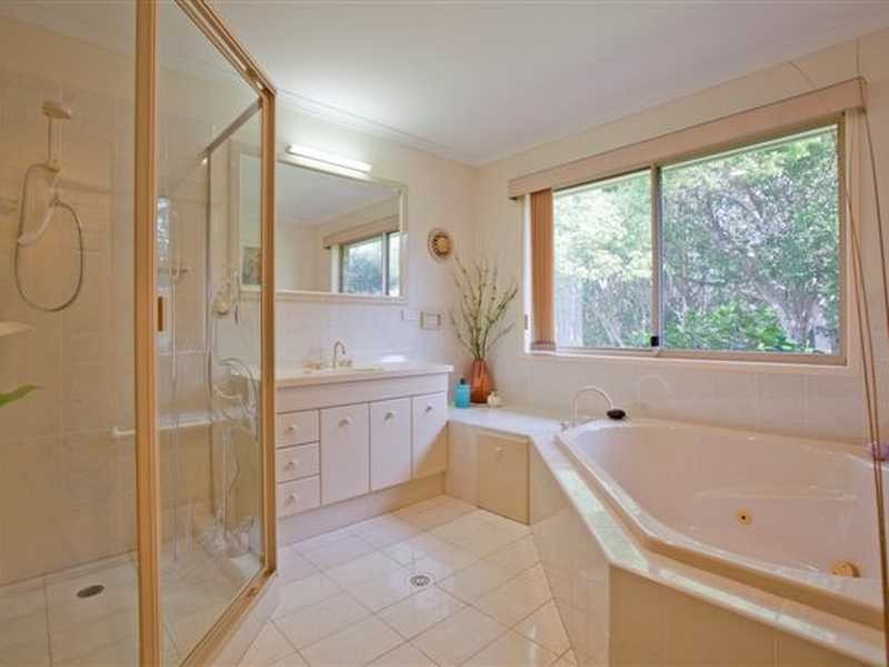 15 Aroona Crescent, Bilambil NSW 2486