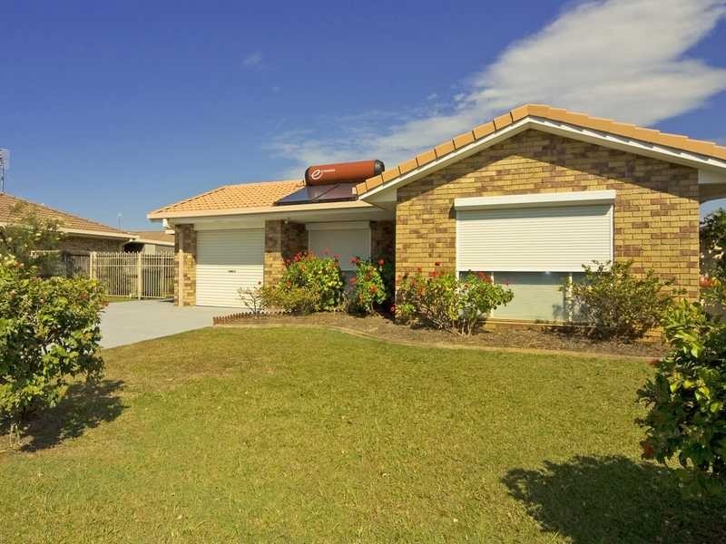 9 Woodlands Drive, Banora Point NSW 2486