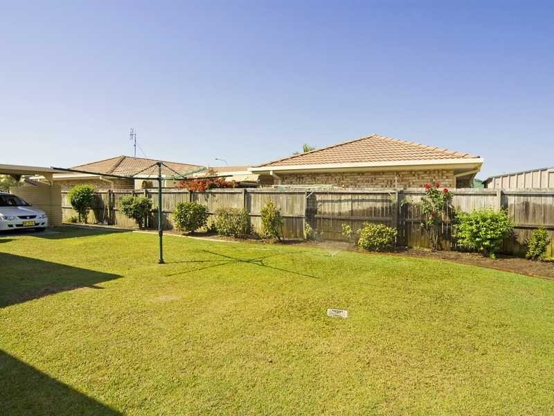 9 Woodlands Drive, Banora Point NSW 2486
