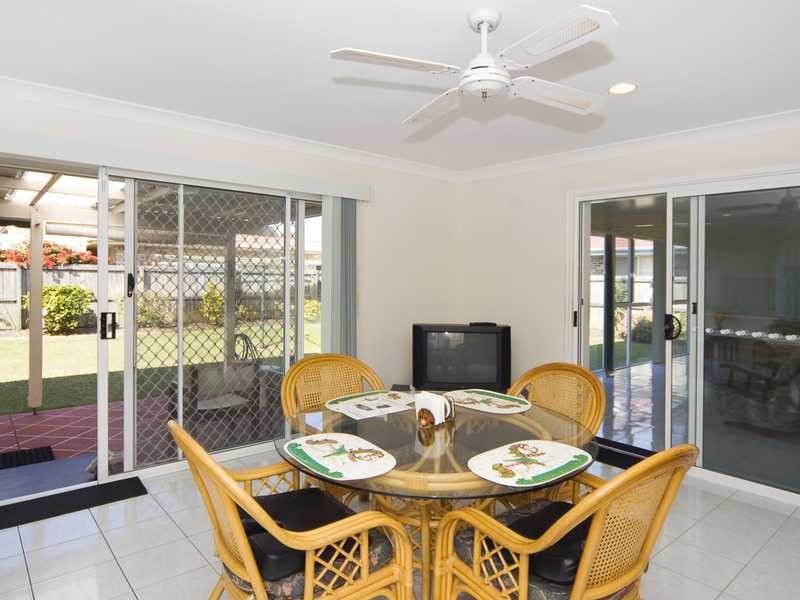 9 Woodlands Drive, Banora Point NSW 2486