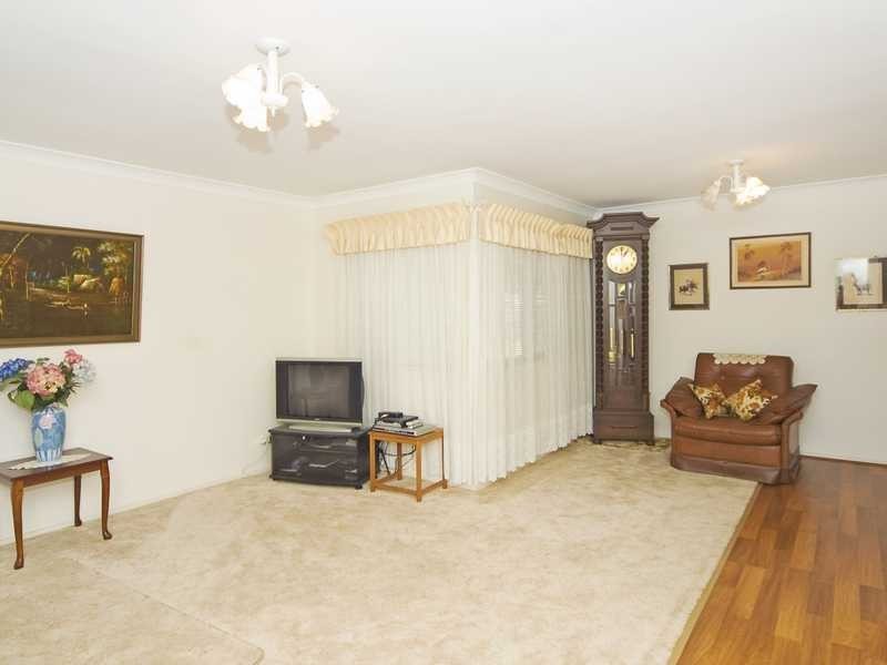 9 Woodlands Drive, Banora Point NSW 2486