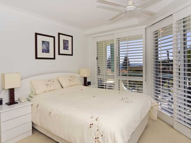 5/4-6 Eden Avenue, Rainbow Bay QLD 4225