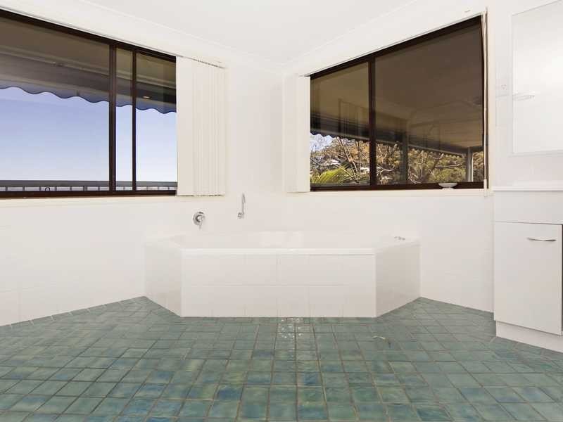 33 Leeward Tce, Tweed Heads NSW 2485