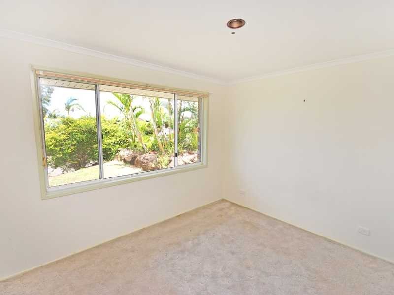 31 Martinelli Avenue, Banora Point NSW 2486