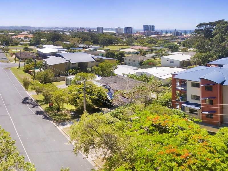 5 Stapylton Street, Coolangatta QLD 4225