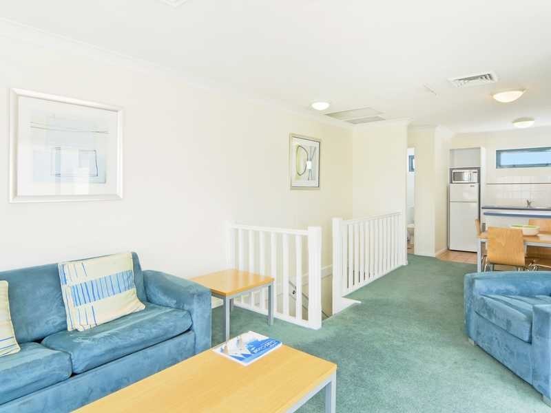 Unit 415/99 Griffith Street, Coolangatta QLD 4225