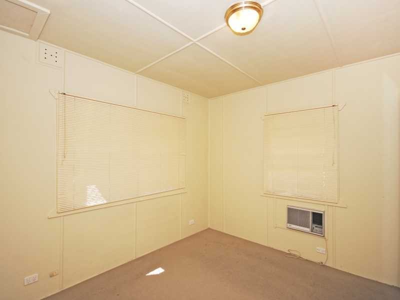 54 Dry Dock Road, Tweed Heads South NSW 2486