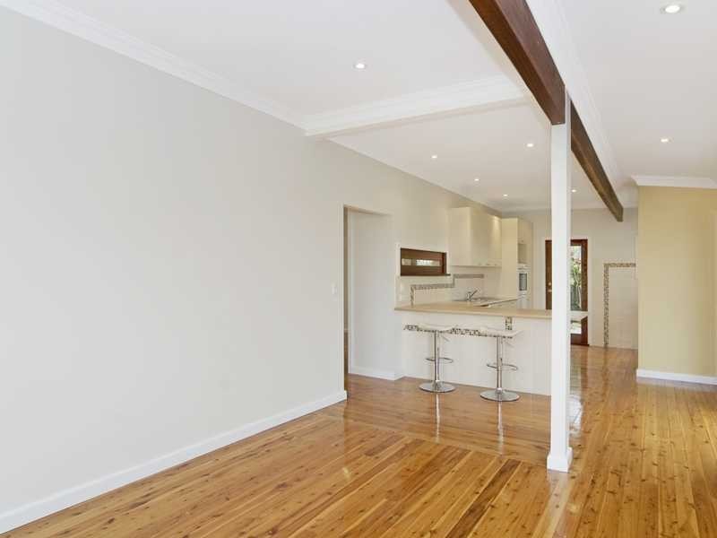 54 Garrick Street, Coolangatta QLD 4225