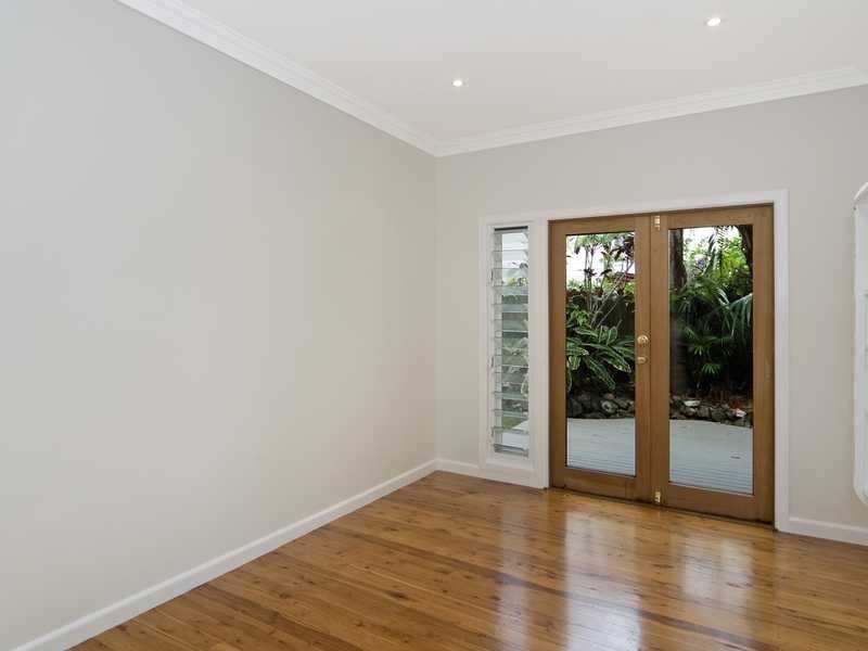 54 Garrick Street, Coolangatta QLD 4225