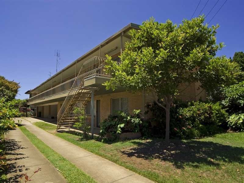 16 Haig Street, Kirra QLD 4225