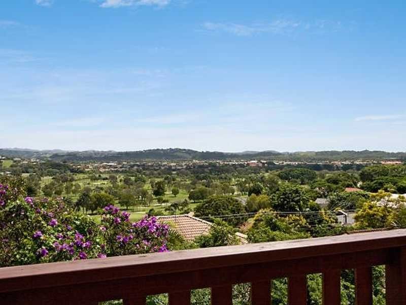 19 Durigan Place, Banora Point NSW 2486