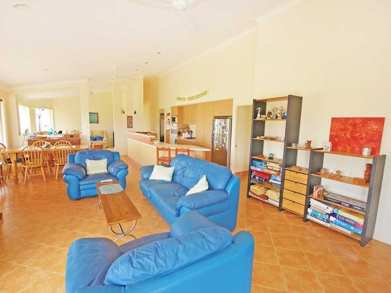 2 Barton Place, Terranora NSW 2486