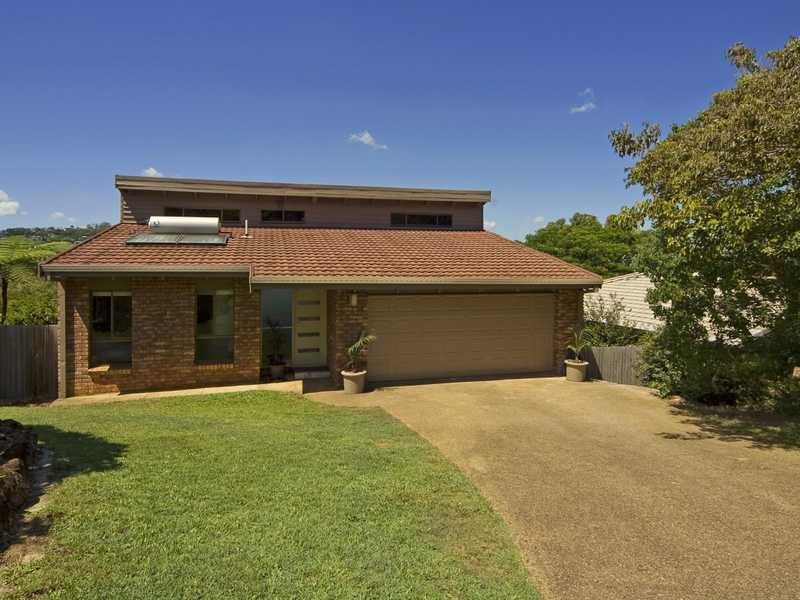 2 Elm Place, Banora Point NSW 2486