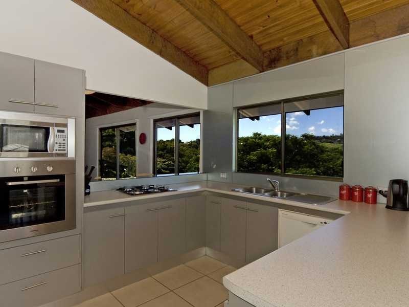 2 Elm Place, Banora Point NSW 2486