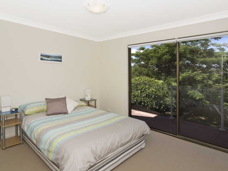 2 Elm Place, Banora Point NSW 2486