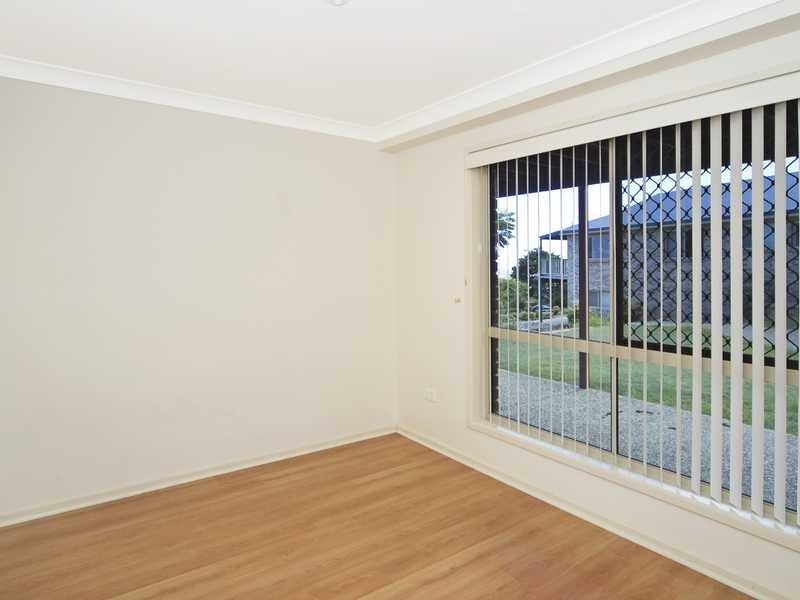 40 Kintyre Crescent, Banora Point NSW 2486
