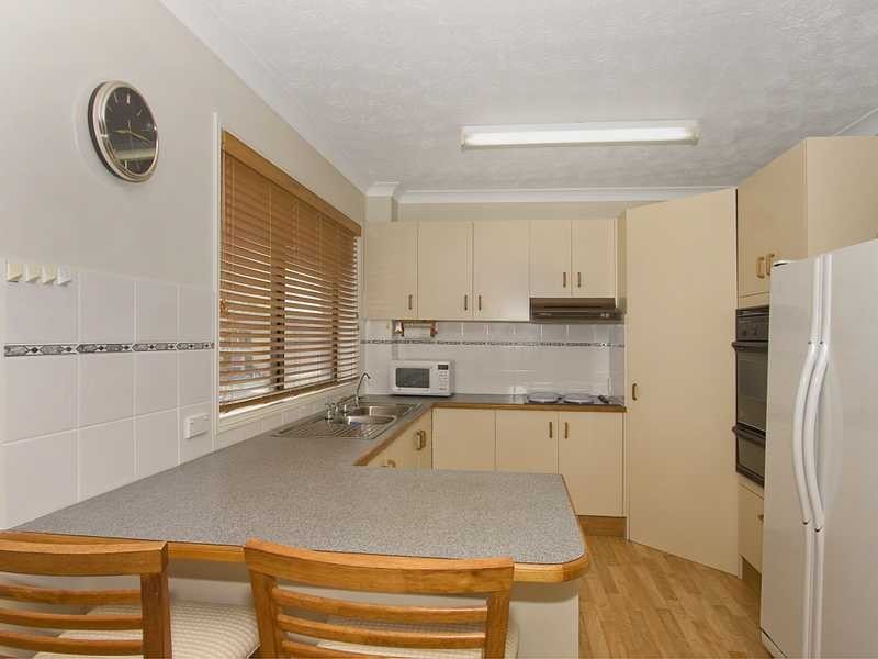 2/11 Endeavour Parade, Tweed Heads NSW 2485