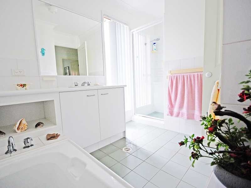 Villa/1/49-53 Dutton st, Coolangatta QLD 4225