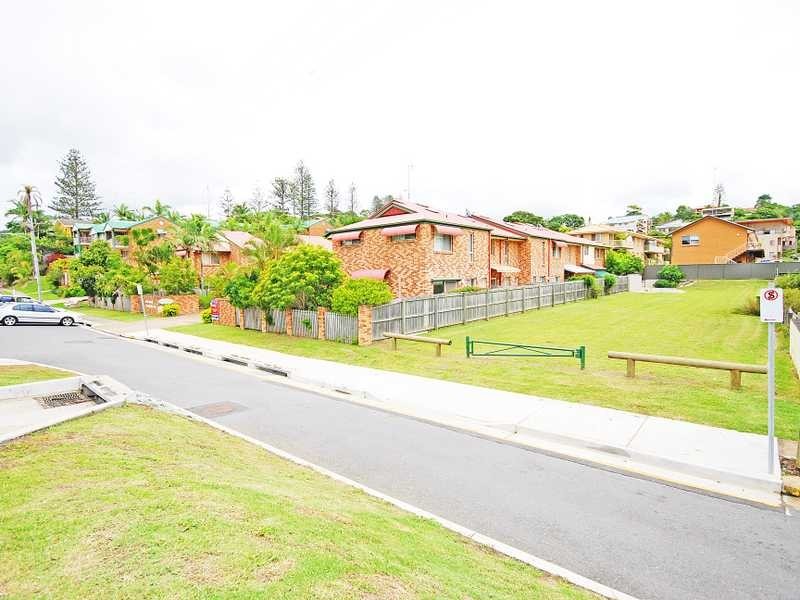 Villa/1/49-53 Dutton st, Coolangatta QLD 4225