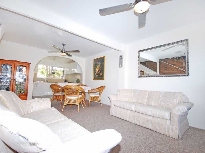 2/231 Kennedy Drive, Tweed Heads West NSW 2485