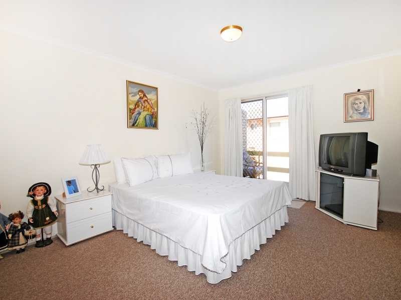 2/231 Kennedy Drive, Tweed Heads West NSW 2485