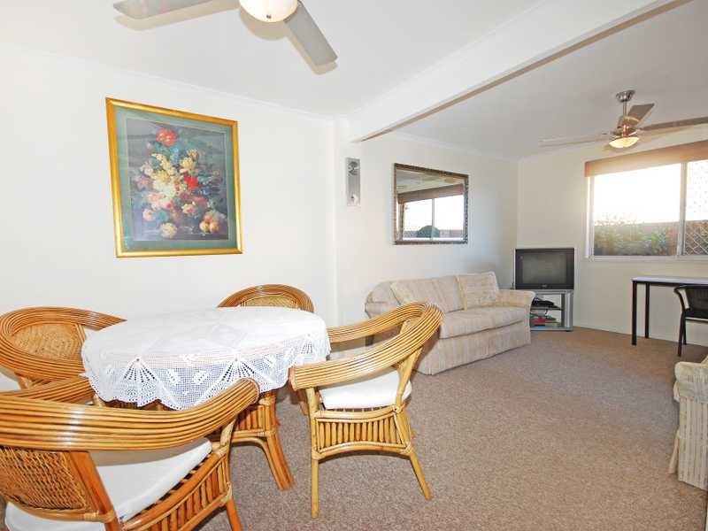 2/231 Kennedy Drive, Tweed Heads West NSW 2485