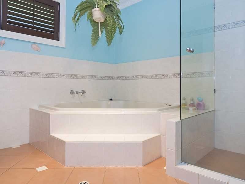 54 Hillcrest Avenue, Tweed Heads South NSW 2486