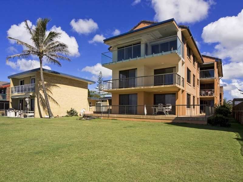 Unit 8/271 Golden Four Drive, Bilinga QLD 4225