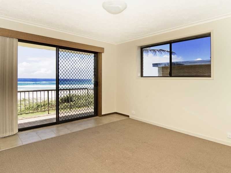 Unit 8/271 Golden Four Drive, Bilinga QLD 4225