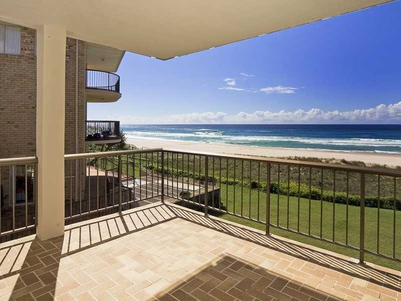 Unit 8/271 Golden Four Drive, Bilinga QLD 4225