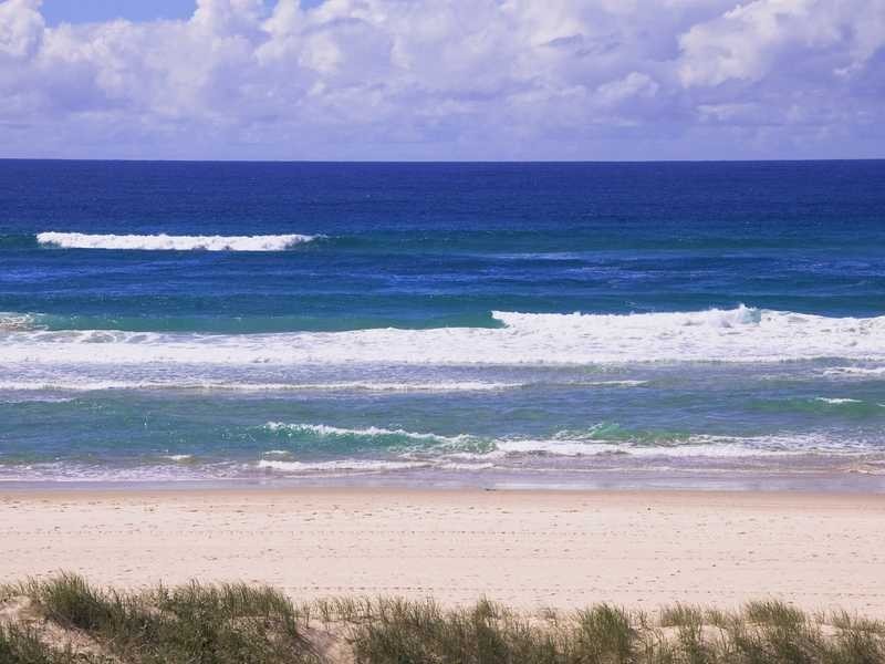 Unit 8/271 Golden Four Drive, Bilinga QLD 4225