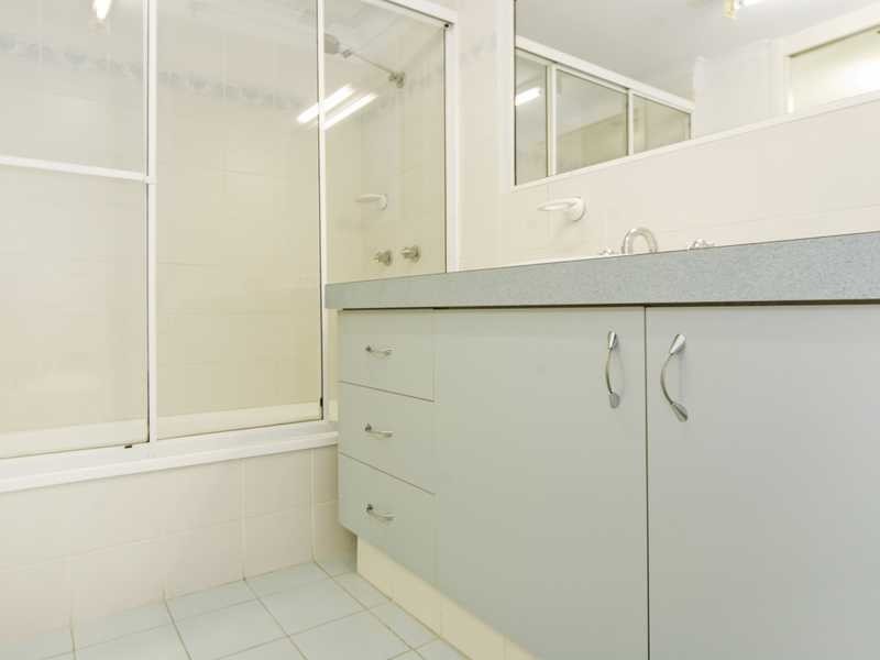 Apartment 3/70 Marine Parade, Coolangatta QLD 4225