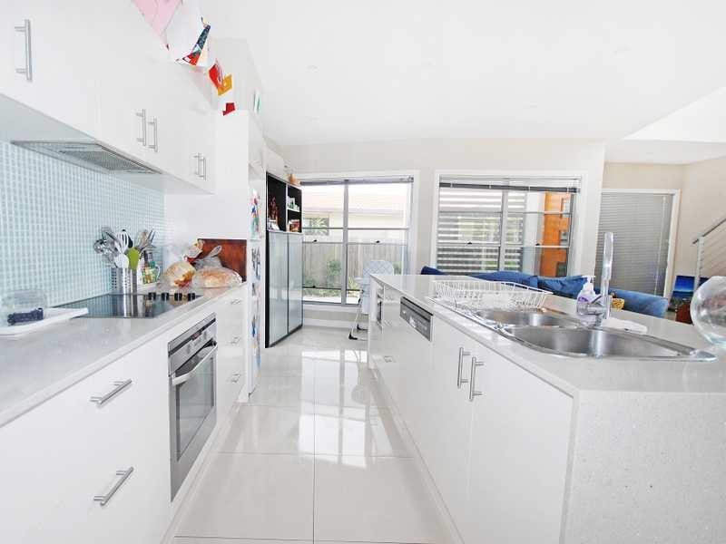 1/32 Korina Avenue, Kirra QLD 4225