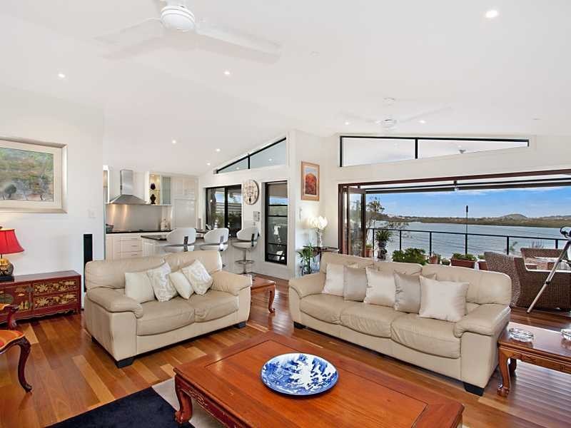 100 Broadwater Esplanade, Bilambil Heights NSW 2486