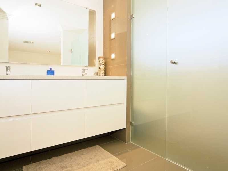 Unit/9/271 Golden Four Drive, Bilinga QLD 4225