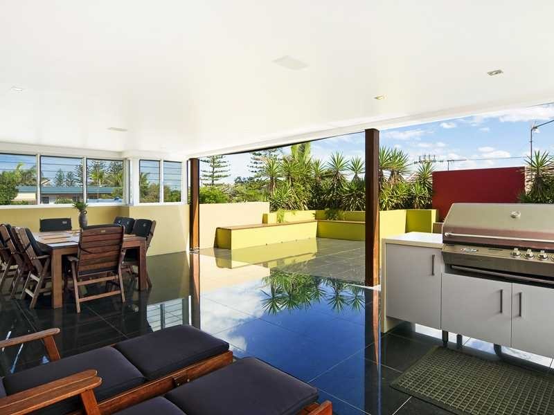 Unit/9/271 Golden Four Drive, Bilinga QLD 4225