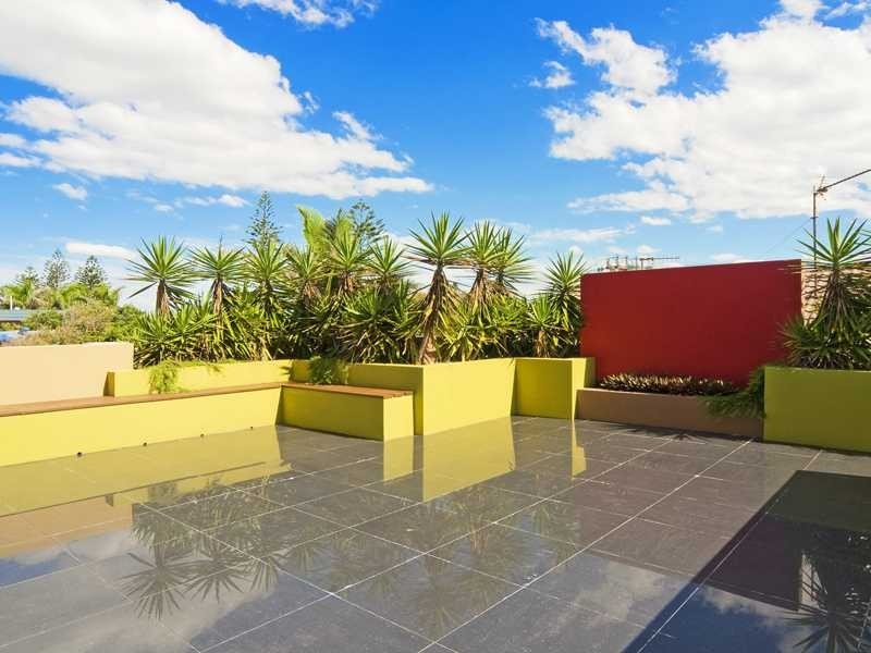 Unit/9/271 Golden Four Drive, Bilinga QLD 4225