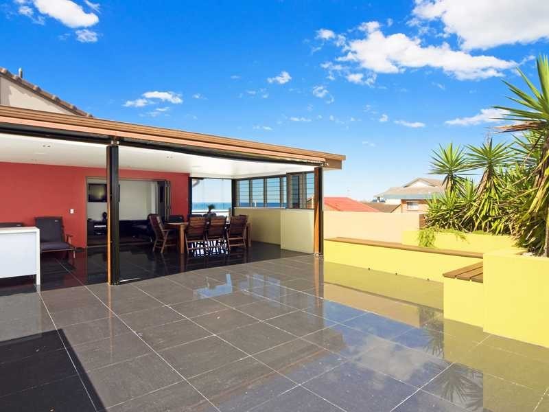 Unit/9/271 Golden Four Drive, Bilinga QLD 4225