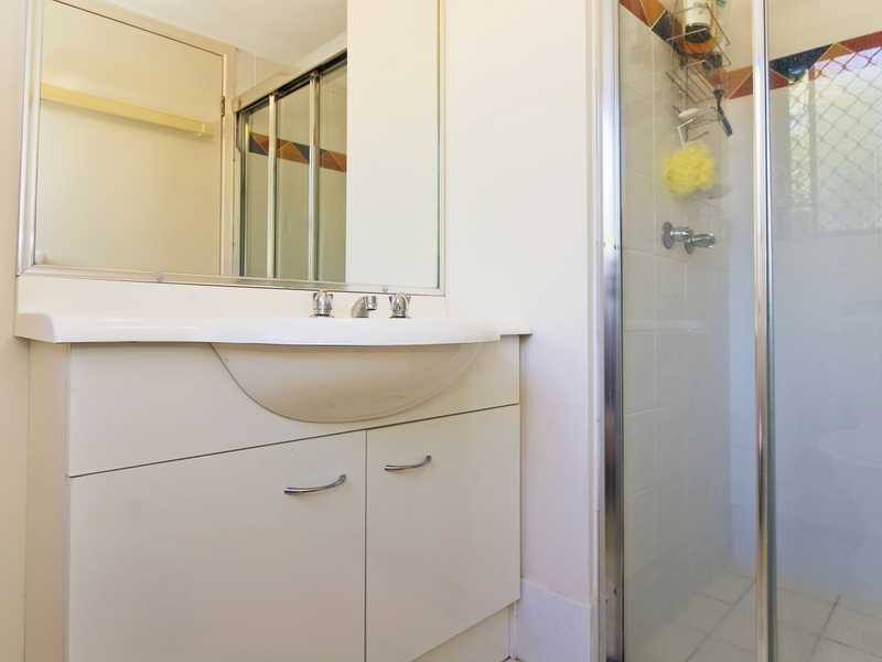 Unit 8/14 Miles Street, Coolangatta QLD 4225