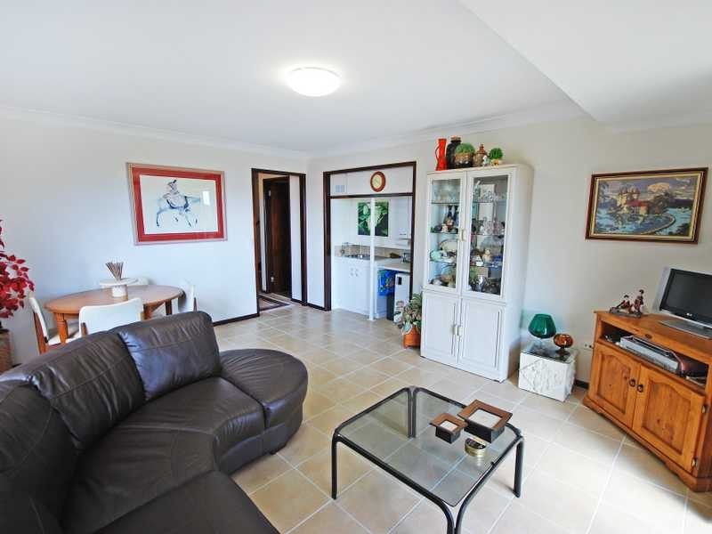 6 Pacific Drive, Banora Point NSW 2486