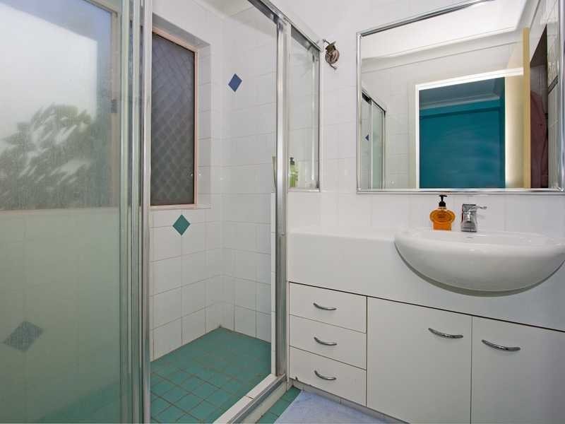 1/13 Biby Street, Tugun QLD 4224