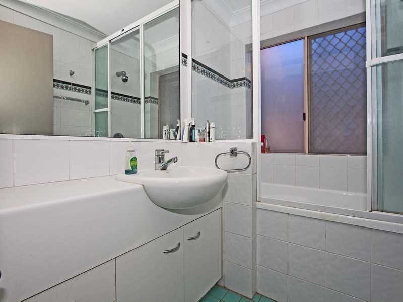 1/13 Biby Street, Tugun QLD 4224