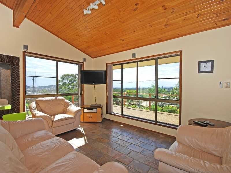 32 Seaview Street, Tweed Heads South NSW 2486