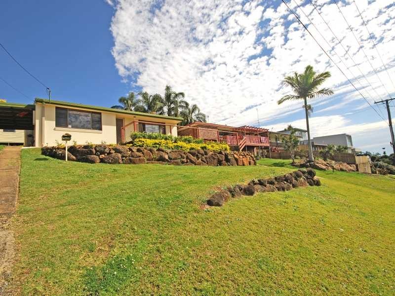 32 Seaview Street, Tweed Heads South NSW 2486