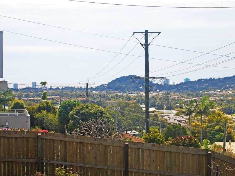 32 Seaview Street, Tweed Heads South NSW 2486